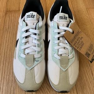 Nike Air Max Pre Day Sneaker size 6